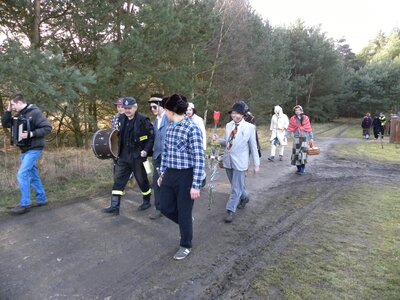 Pustków, Szczedrzyk: Powiedli niedżwiedzia